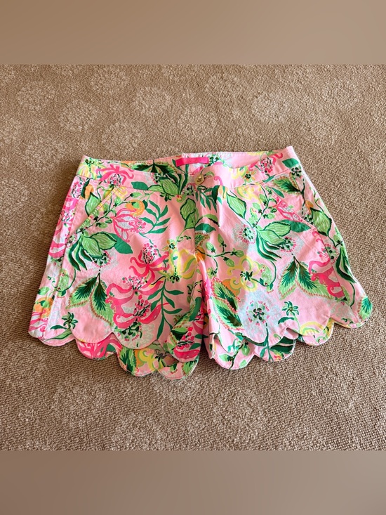Lilly Pulitzer Pants - EUC Lilly Pulitzer Stretch Callahan Shorts